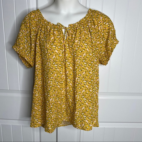 Old Navy Tops - Old Navy NWT yellow floral boho top size 2X